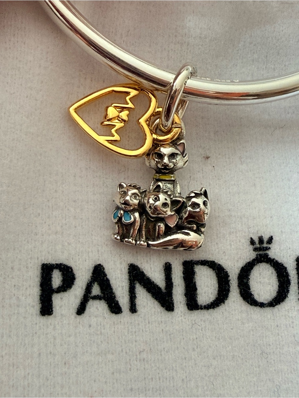PANDORA DISNEY ARISTOCATS DUCHESS & KITTENS DANGLE CHARM